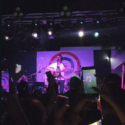 IGUAL QUE LA PRIMERA VEZ: CHETES VIBRA EN EL XX ANIVERSARIO DE BLANCO FÁCIL EN TORREÓN