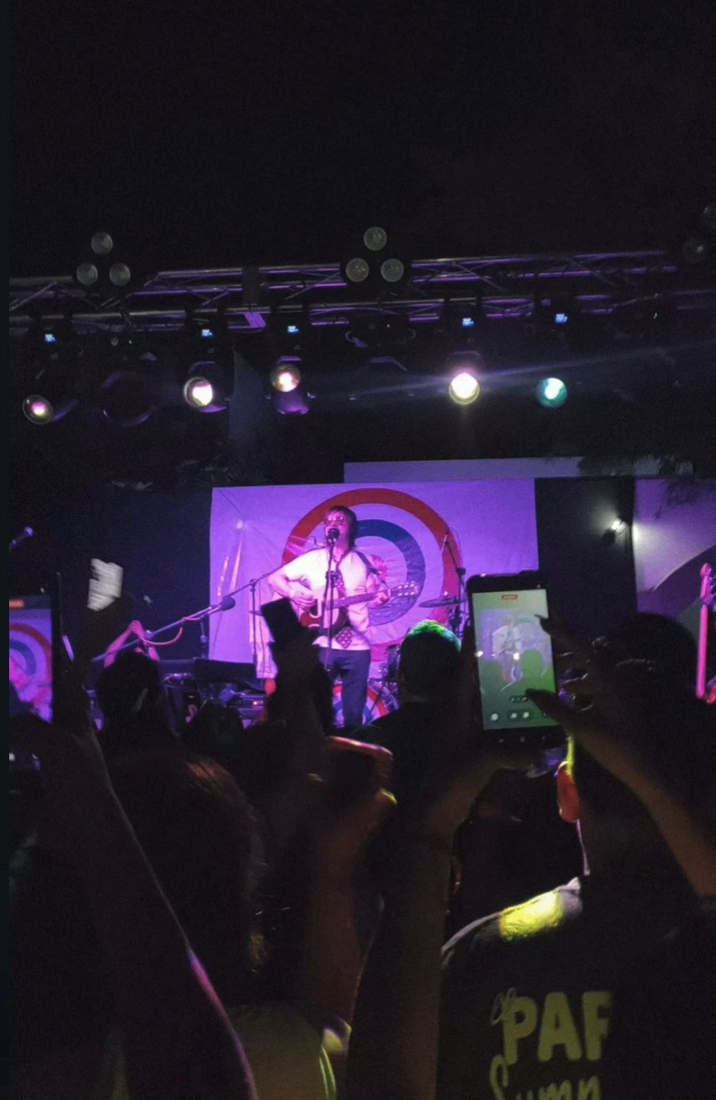 IGUAL QUE LA PRIMERA VEZ: CHETES VIBRA EN EL XX ANIVERSARIO DE BLANCO FÁCIL EN TORREÓN